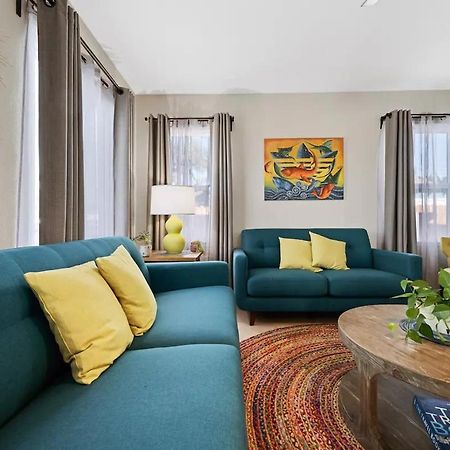 Spacious Centrally Located New 2 Bedroom Property! Inglewood Eksteriør bilde