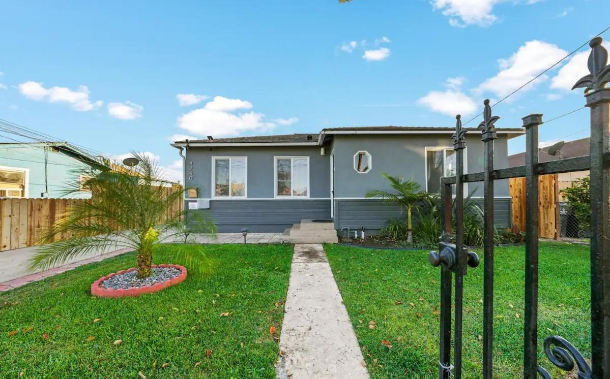 Spacious Centrally Located New 2 Bedroom Property! Inglewood Eksteriør bilde